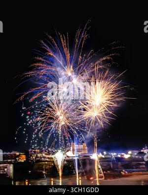 Flash,bang,wallop. Fireworks display in the coastal town of Broadstairs, Kent, England,UK. Stock Photo