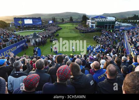 Sep 26, 2014;  Gleneagles, Perthshire, SCT; American Bubba Watson tees off at the first hole during the morning fourballs for the 2014 Ryder Cup at The Gleneagles Hotel-PGA Centenary Course. Stock Photo