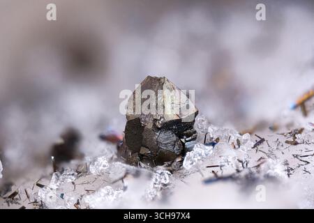 Arsenopyrite on fluorite and quartz. Specimen from Clara mine, Oberwolfach, Germany. Micro photography extreme close-up. microscope mineral crystal Stock Photo