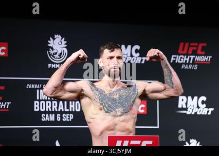 Paris, France. 05th Sep, 2025. PARIS, PARIS - SEPTEMBER 05: Mauricio Ruffy poses on the scale during the UFC Fight Night Paris: Imavov v Borralho Official Weigh-in at Pullman Paris Centre Bercy on September 05, 2025, in Paris, France. (Photo by Jose Prestes/PxImages) Credit: Px Images/Alamy Live News Stock Photo