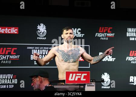 Paris, France. 05th Sep, 2025. PARIS, PARIS - SEPTEMBER 05: Mauricio Ruffy poses on the scale during the UFC Fight Night Paris: Imavov v Borralho Official Weigh-in at Pullman Paris Centre Bercy on September 05, 2025, in Paris, France. (Photo by Jose Prestes/PxImages) Credit: Px Images/Alamy Live News Stock Photo