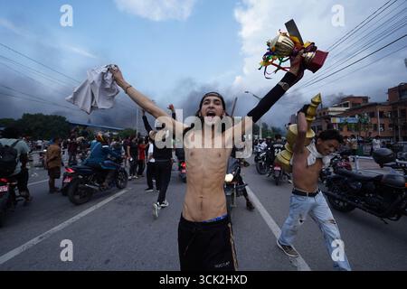 Kathmandu, Bagmati, Nepal. 9th Sep, 2025. Nepali protestors chant slogans after protesting in Kathmandu. Following the intense protest, Oli, the Communist Prime Minister of Nepal resigned from the post. Credit: ZUMA Press, Inc./Alamy Live News Stock Photo