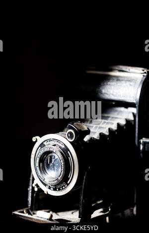 x-ray of film camera Stock Photo - Alamy