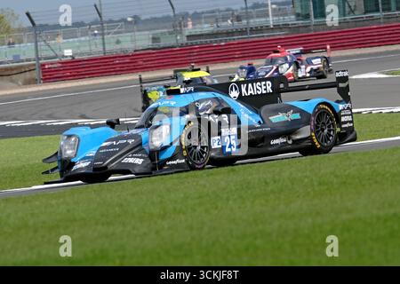 Towcester, UK. 12th Sep, 2025. ELMS - European Le Mans Series, Goodyear 4 Hours of Silverstone 2025 [25]/ALGARVE PRO RACING/Oreca 07 - Gibson/Matthias KAISER (SUI)/Lorenzo FLUXA (ESP)/Tho POURCHAIRE (FRA) on track action during practice session for the European Le Mans Series, Goodyear 4 Hours of Silverstone 2025 at Silverstone Circuit, United Kingdom, from 12th - 14th September 2025. ( Credit: Rob Gray/Alamy Live News Stock Photo