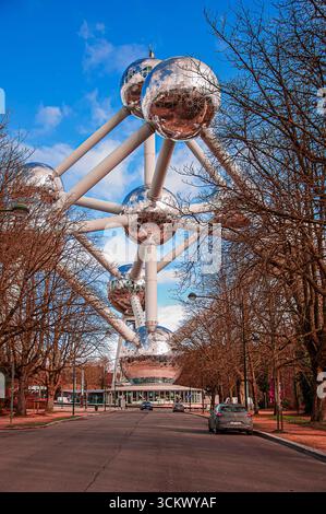 An Atomium modern structure in the shape of an atom and Mini-Europe ...