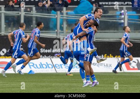 Kilmarnock, UK. 14 September 2025. Kilmarnock, UK. Kilmarnock FC played Celtic FC at Rugby Park, Kilmarnock, Ayrshire,  Scotland in a William Hill Premiership game. The final score was Kilmarnock 1 -2 Celtic. Kilmarnock players celebrate after scoring Kilmarnock's goal in 84 mins.  Dominic Thompson )K3) and James Brown (K15) celebrate in the foreground. Credit: Findlay/ Alamy Live News Stock Photo
