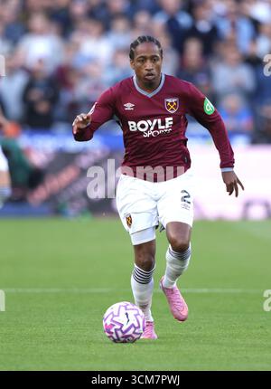 Kyle Walker-Peters of West Ham United clapping the fans after the West