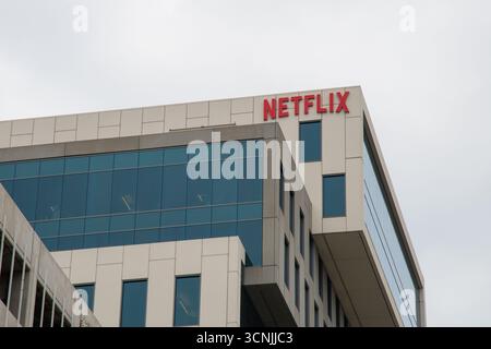 Netflix building sign in Hollywood Stock Photo - Alamy