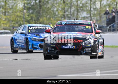 Daniel Lloyd, Hyundai i30N, Restart Racing, 2025 Kwik Fit British ...