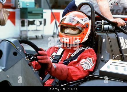 Livre Niki Lauda - Pilota E Personaggio - Barili Edis 1984 - Couverture Rigide
