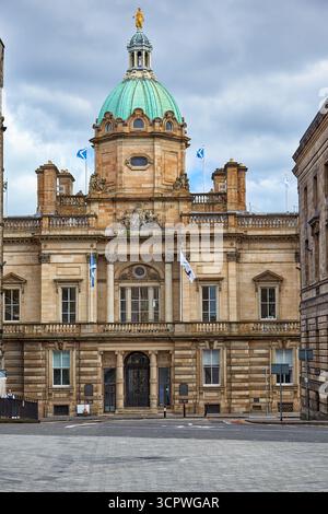 The Bank of Scotland headquarters on The Mound, a commercial and clearing bank based in Edinburgh. Scotland Stock Photo