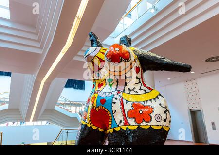 black-nana-1968-69-sculpture-
