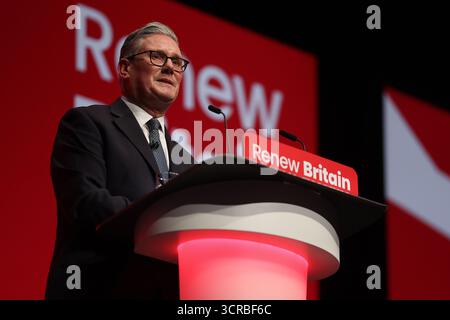 Liverpool, UK. 30th Sep, 2025. Image © Licensed to Parsons Media. 30/09/2025. Liverpool, United Kingdom. Prime Minister Keir Starmer Delivers his Keynote Speech. Britains Prime Minister Sir Keir Starmer delivers his keynote speech at the 2025 Labour Party Conference. Picture by Ryan Jenkinson/Parsons Media Credit: andrew parsons/Alamy Live News Stock Photo