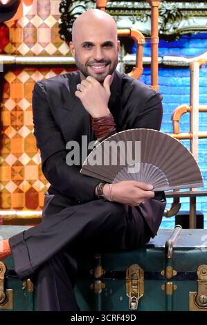 Jonathan Kashanian in der Rai TV-Show Ciao maschio in den Fabrizio ...