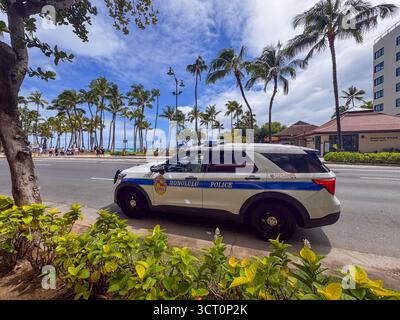 Honolulu police car at Waikiki Beach Stock Photo - Alamy