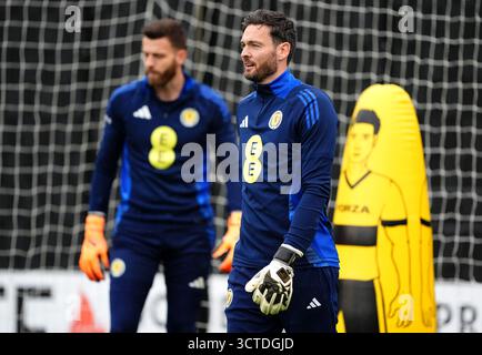 Scotland goalkeeper Craig Gordon (right) during the warm up before the ...