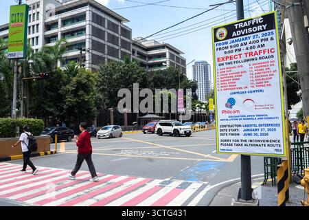 expected traffic on certain roads due to construction or maintenance work;  traffic advisory in the Ortigas Center area of Manila, Philippines. Stock Photo
