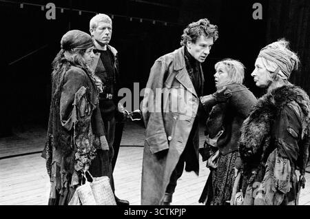 Angus Rees l-r: John Woodvine (Banquo), Ian McKellen (Macbeth), Duncan Preston ...