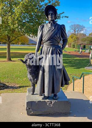 A statue of Scottish (Glasgow) born Elisa Forlong and her Saxon Merino Ram in Campbell Town in the Midlands area of Tasmania, Australia.  Elisa Jack Stock Photo