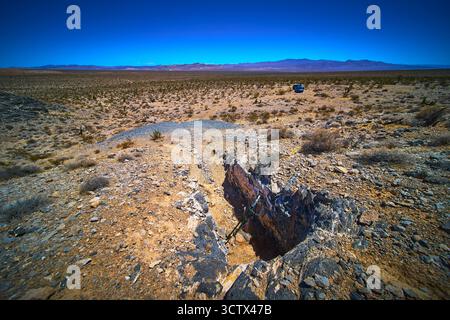 Desert Landscape - Abandoned mine in black and white Stock Photo - Alamy