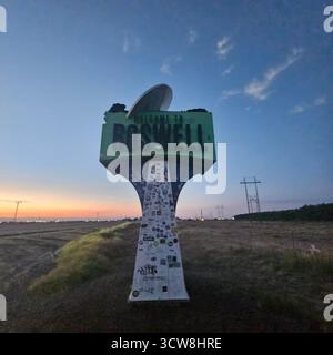 Welcome to Roswell – Where the Sunset Meets the Unknown Stock Photo