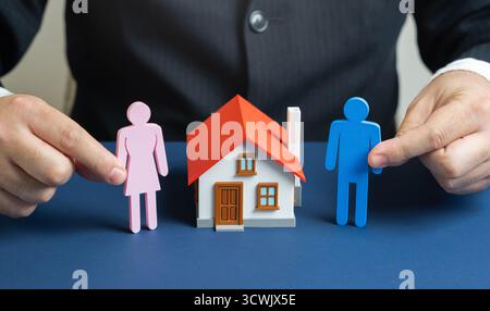 Division of property after divorce. Distribution of household responsibilities between husband and wife. Legal disputes, and family law. Divorce proce Stock Photo