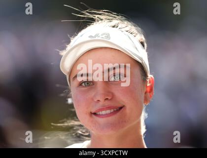 American tennis player Iva Jovic (USA) celebrates at the US Open Championships 2025, USTA Billie Jean King National Tennis Center, Flushing Meadows, N Stock Photo