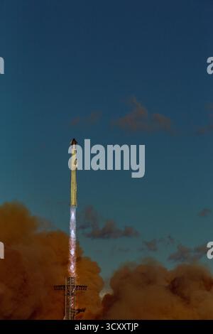 Starbase, USA. 13th Oct, 2025. The last sunrise over the SpaceX Block 2 ...