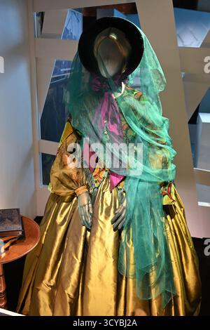 green emerald velvet dress Frankie Girl Costume  The Party Monster
