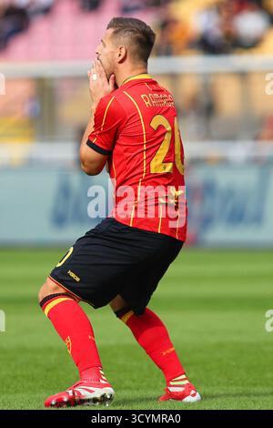 Ylber Ramadani of US Lecce looks on during the Serie A football match ...