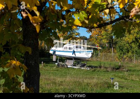 Badehalbinsel Absberg am kleinen Brombachsee, Segelboot Inge im Winterlager 14.10.25 *** Absberg bathing peninsula on the small Brombachsee, sailing boat Inge in winter storage 14 10 25 Stock Photo