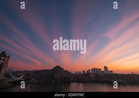 England, London, Tower Bridge and Cirrus Fibratus Cloud Formation Stock Photo