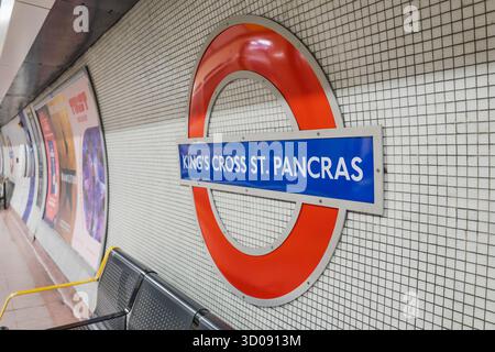 King's Cross St. Pancras Station Underground sign and roundel. London, UK, 16 July 2023 Stock Photo