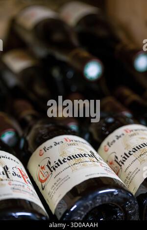 France, Vaucluse, Chateauneuf du Pape, the Cave du Verger des Papes, bottles of Cote du Rhone AOC Châteauneuf du Pape wine Stock Photo