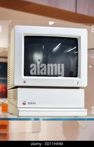 London, United Kingdom - August 13, 2022: Vintage Apple Macintosh computer displayed at the Science Museum in London Stock Photo