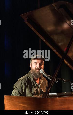 Welsh singer and songwriter Matthew Frederick performing at the Assembly Rooms in Presteigne, Powys, UK Stock Photo
