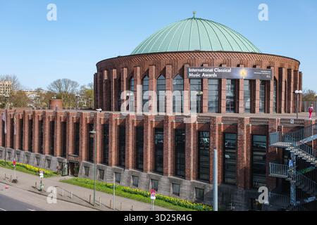 historical-building-of-tonhalle-d-sseldorf-concert-hall-with-brick