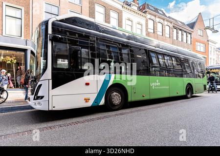 qbuzz-volvo-7900-e-bus-in-