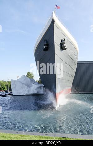 Titanic Museum in Branson, MO Stock Photo - Alamy