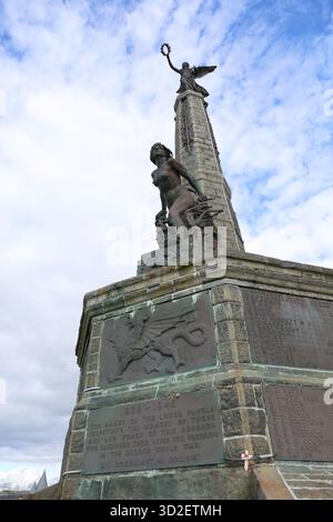 Aberystwyth war memorial Aberystwyth Wales UK designed by Mario Rutelli Italian sculptor Stock Photo