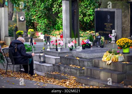 People commemorate the Commemoration of All the Faithful Departed ...