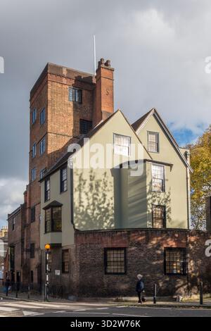 The early 16c manor house of Canonbury Tower, Islington, London. The tower was built in 1590 and had many famous residents including Sir Francis Bacon Stock Photo