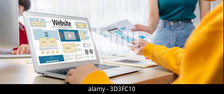 Website design software provide brisk template for online retail business and e-commerce Stock Photo