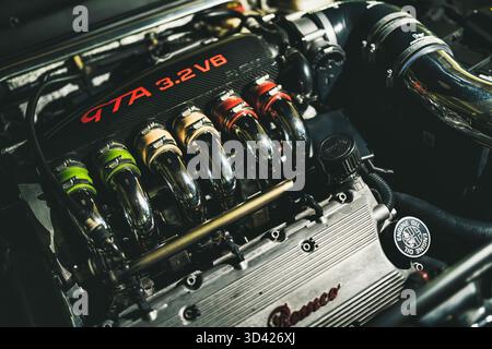 An Alfa Romeo V6 Busso engine Stock Photo - Alamy