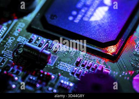 Macro Close up of components and microchips on PC circuit board Stock ...