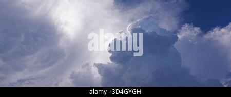 Cumulus congestus  ( towering cumulus ) cloud forming Stock Photo