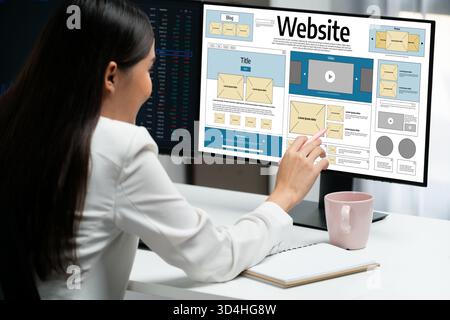 Website design software provide brisk template for online retail business and e-commerce Stock Photo