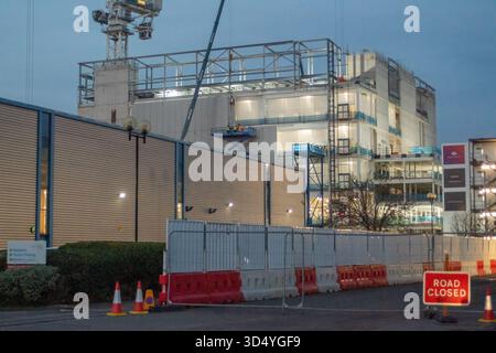 Slough, Berkshire, UK. 12th November, 2025. Another new building is under construction by contractors Laing O'Rourke on Slough Trading Estate in Slough, Berkshire for Data Centres giant Eqiunix. Slough is reported to have the biggest number of data centres across Europe and Equinix already have a number of data centres in Slough. Credit: Maureen McLean/17�Թ����� Live News Stock Photo