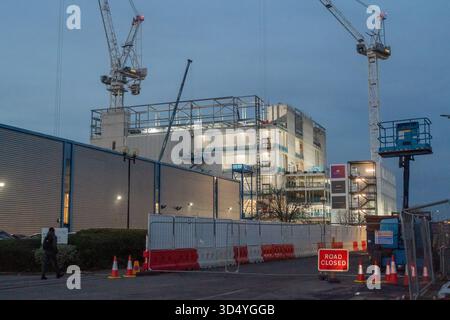 Slough, Berkshire, UK. 12th November, 2025. Another new building is under construction by contractors Laing O'Rourke on Slough Trading Estate in Slough, Berkshire for Data Centres giant Eqiunix. Slough is reported to have the biggest number of data centres across Europe and Equinix already have a number of data centres in Slough. Credit: Maureen McLean/17�Թ����� Live News Stock Photo