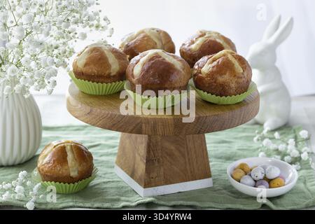 Food, Muffin Easter hot cross buns, selective focus Stock Photo